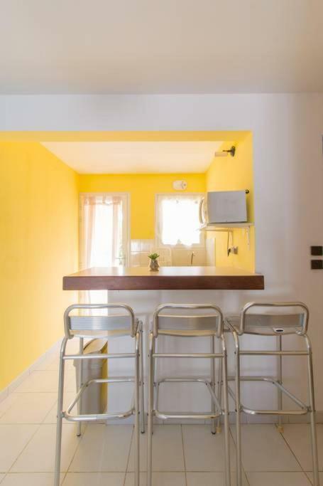 Superbe Studio Avec Jacuzzi Prive Apartman Sainte-Anne Kültér fotó